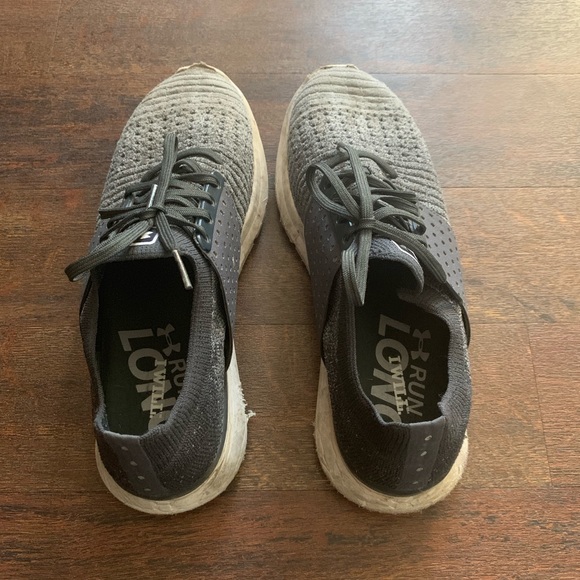 Under Armour running shoes - Picture 4 of 5